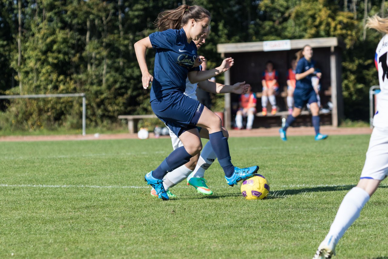 Bild 166 - B-Juniorinnen Krummesser SV - SV Henstedt Ulzburg : Ergebnis: 0:3